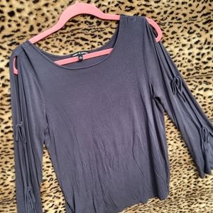 peek a boo sleeved shirt